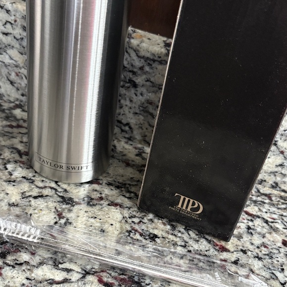 Taylor Swift TTPD Cup with Straw - Picture 6 of 6